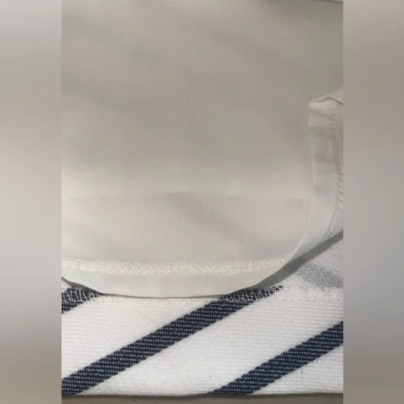 Lauren- Ralph Lauren Navy and White Striped Dress
In a Size 10 - Picture 10 of 11